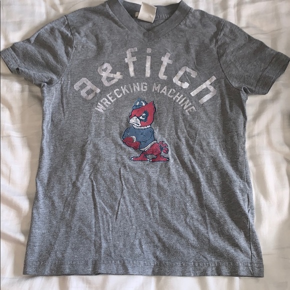 A set of 3 shirts - Picture 2 of 5